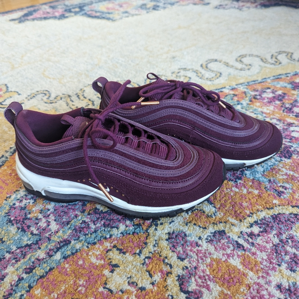 NIKE AIR MAX 97 SE "BORDEAUX CORDUROY" (AQ4137 600) - 8.5 - Picture 2 of 6
